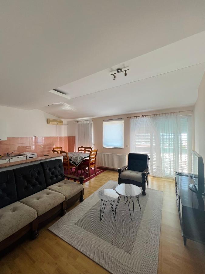 Apartments Maria Makarska Esterno foto