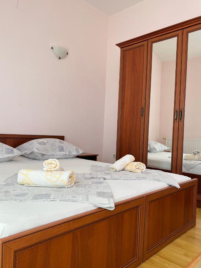 Apartments Maria Makarska Esterno foto